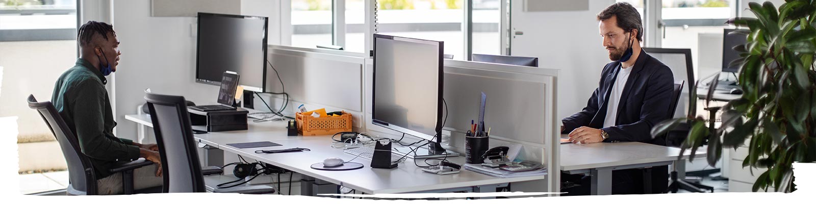 Workplace space utilization, people sitting in the office