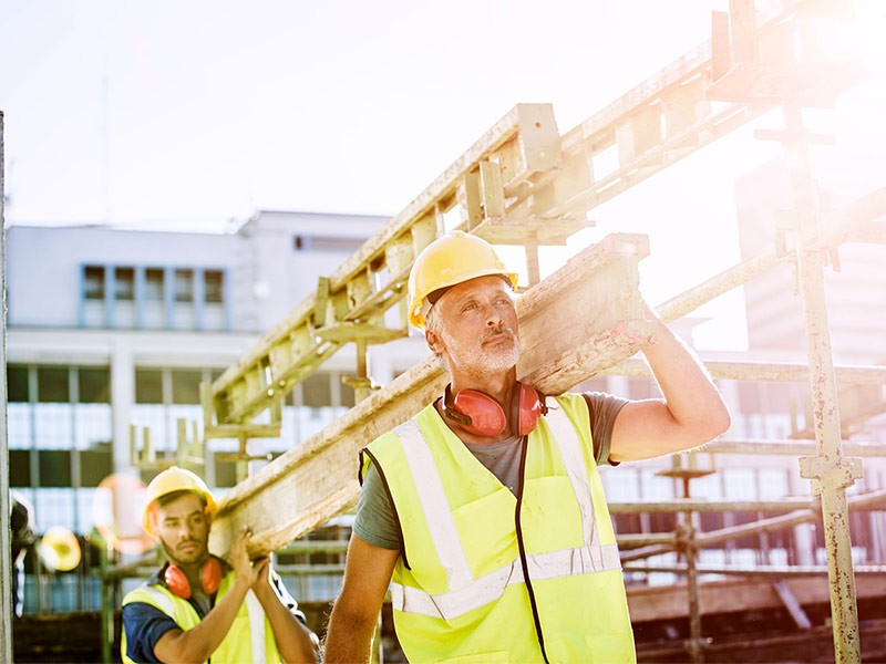 Civil engineer working in Construction area